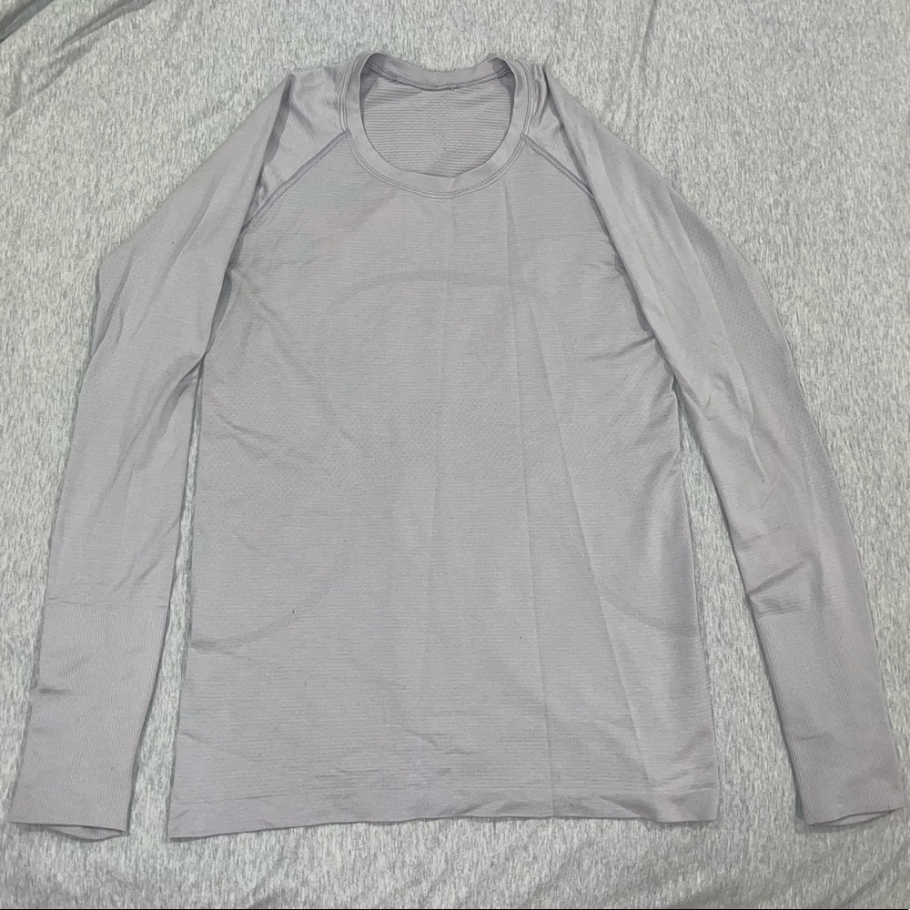 Lululemon Run: Swiftly Tech Long Sleeve Lilac Purple silver - Size 10